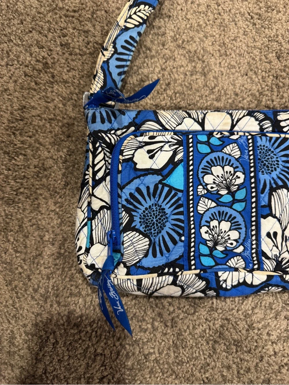 VERA BRADLEY BLUE BAYOU CROSSBODY WALLET BAG—Blue and White